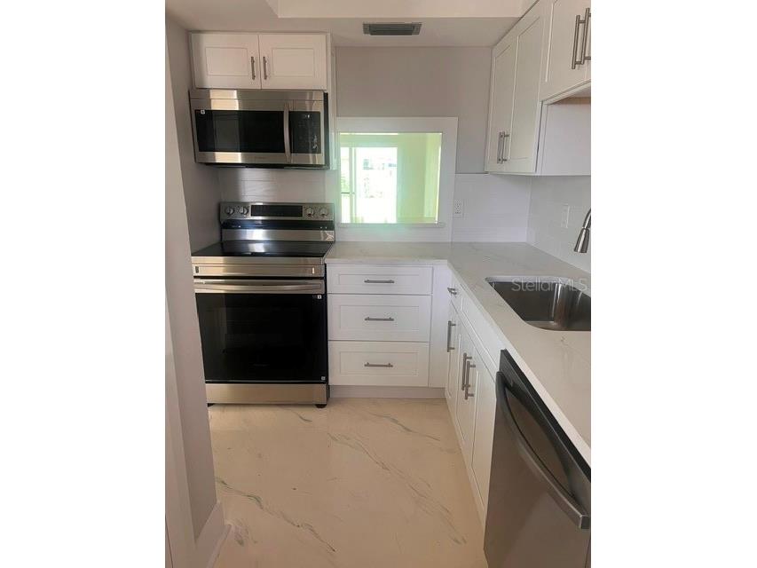 1 Boca Ciega Point Blvd #115 Saint Petersburg FL 33708 TB8510642 image3