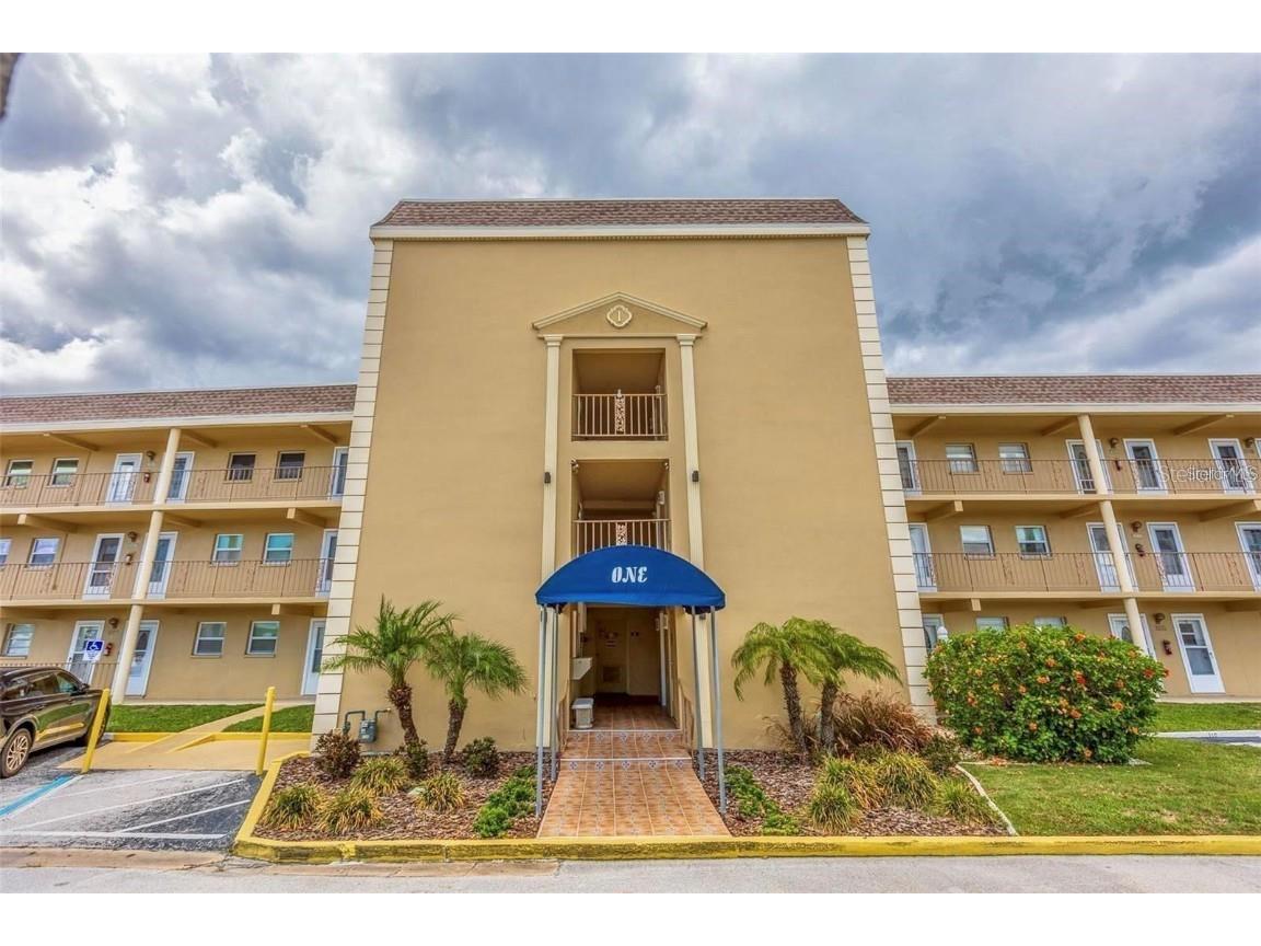 1 Boca Ciega Point Blvd #213 Saint Petersburg FL 33708 TB8437340 image2