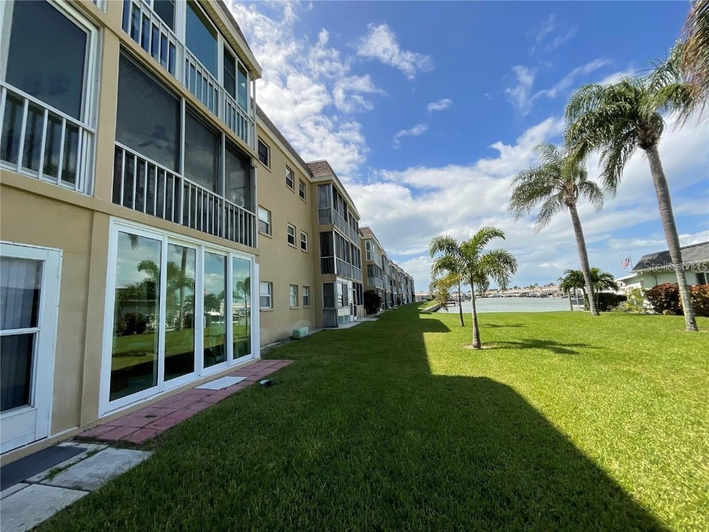 1 Boca Ciega Point Blvd #213 Saint Petersburg FL 33708 TB8437340 image31