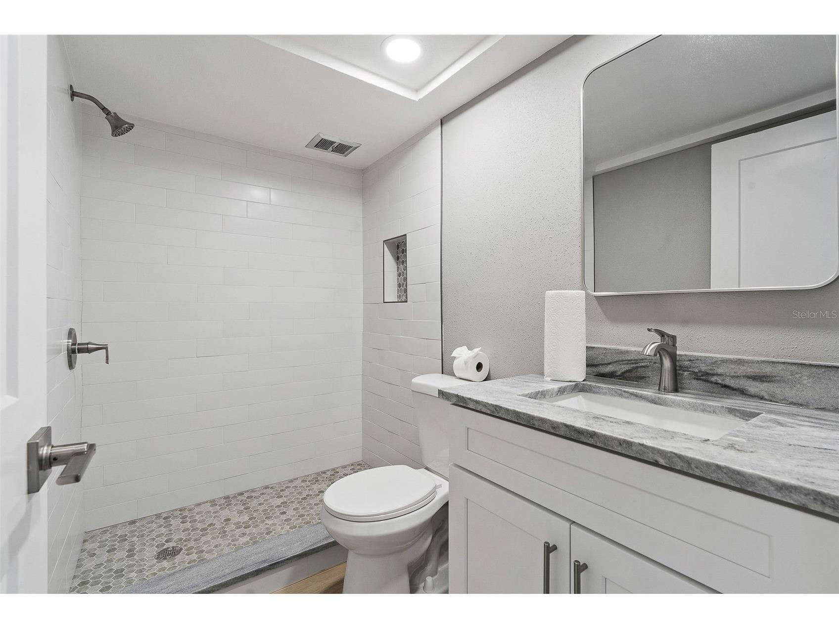 1 Boca Ciega Point Boulevard #113 Saint Petersburg FL 33708 - BOC CIEGA BAY TB8464407 image14