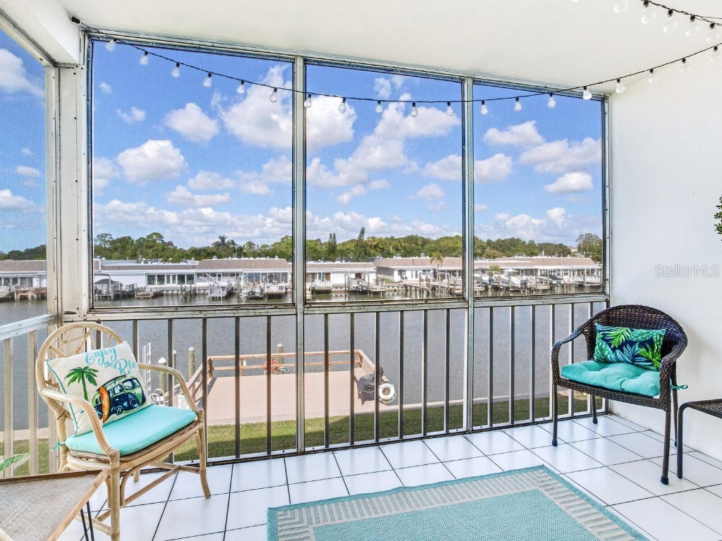 1 Boca Ciega Point Boulevard #201 Saint Petersburg FL 33708 - BOCA CIEGA BAY U8181487 image1