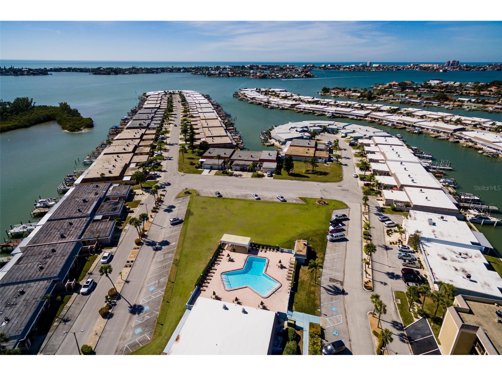 1 Boca Ciega Point Boulevard #206 Saint Petersburg FL 33708 - BOCA CIEGA BAY TB8496209 image32