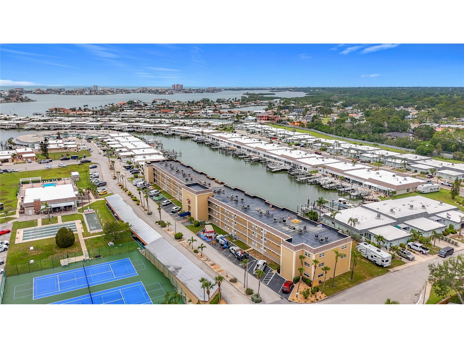 1 Boca Ciega Point Boulevard #215 Saint Petersburg FL 33708 TB8387493 image45