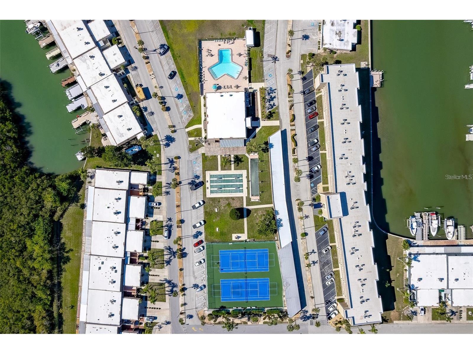 1 Boca Ciega Point Boulevard #215 Saint Petersburg FL 33708 TB8387493 image50
