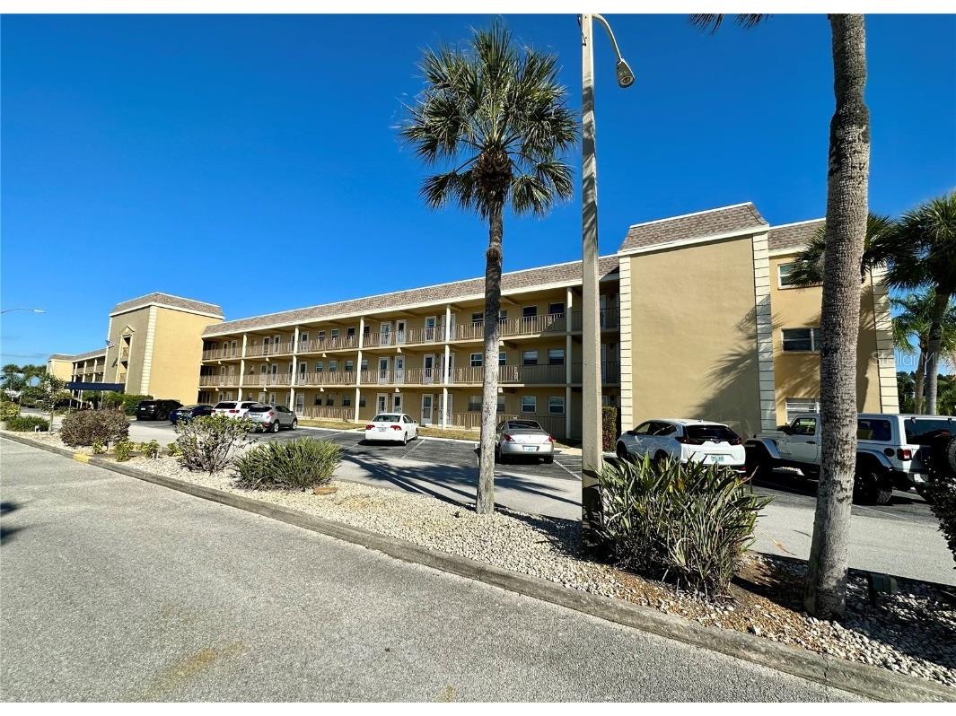 1 Boca Ciega Point Boulevard #306 Saint Petersburg FL 33708 - BOCA CIEGA BAY T3432157 image1