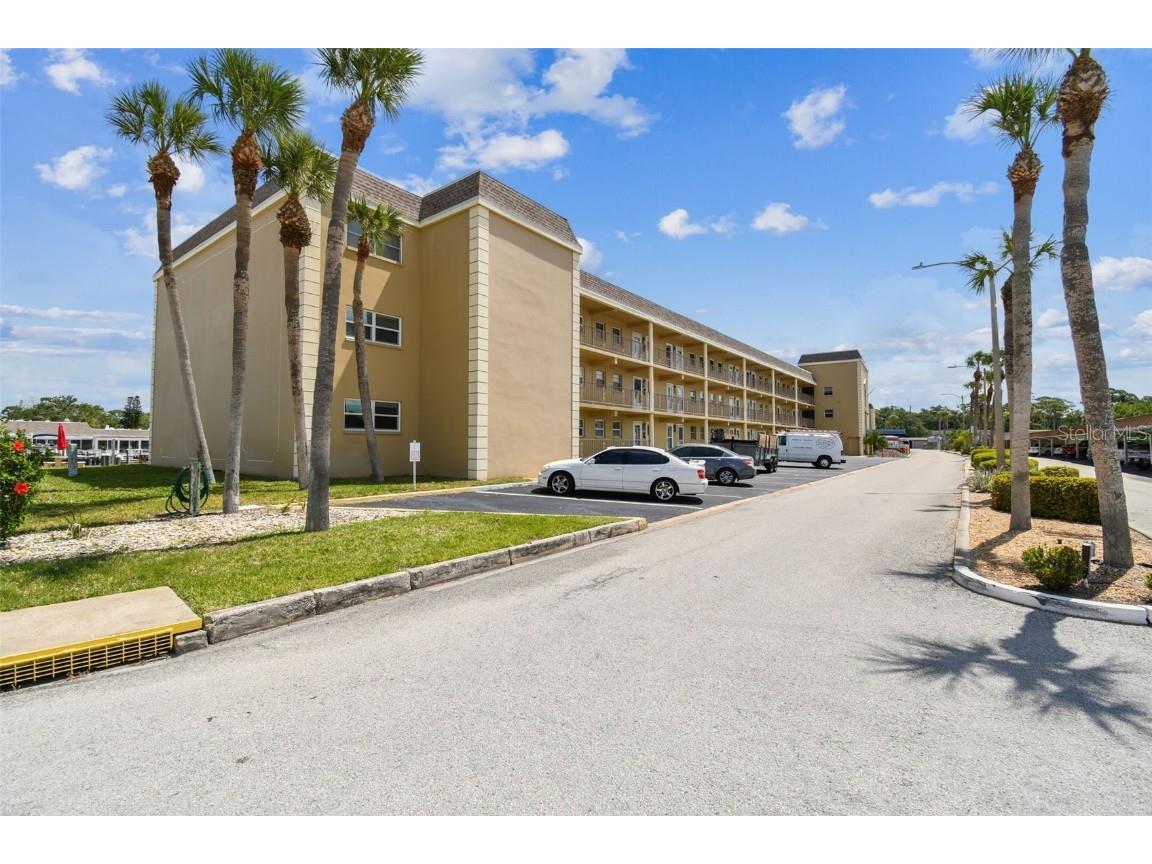 1 Boca Ciega Point Boulevard #310 Saint Petersburg FL 33708 - BOCA CIEGA BAY TB8387384 image1