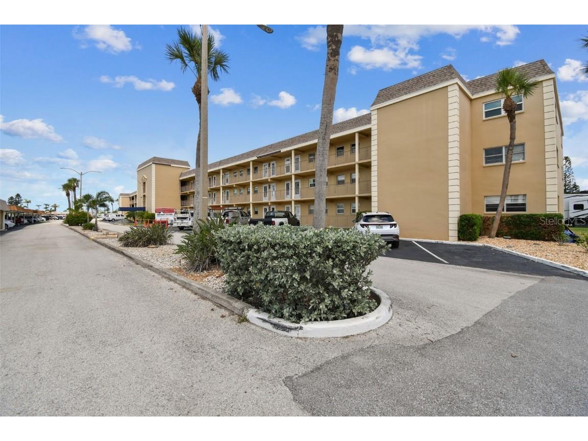 1 Boca Ciega Point Boulevard #310 Saint Petersburg FL 33708 - BOCA CIEGA BAY TB8387384 image36