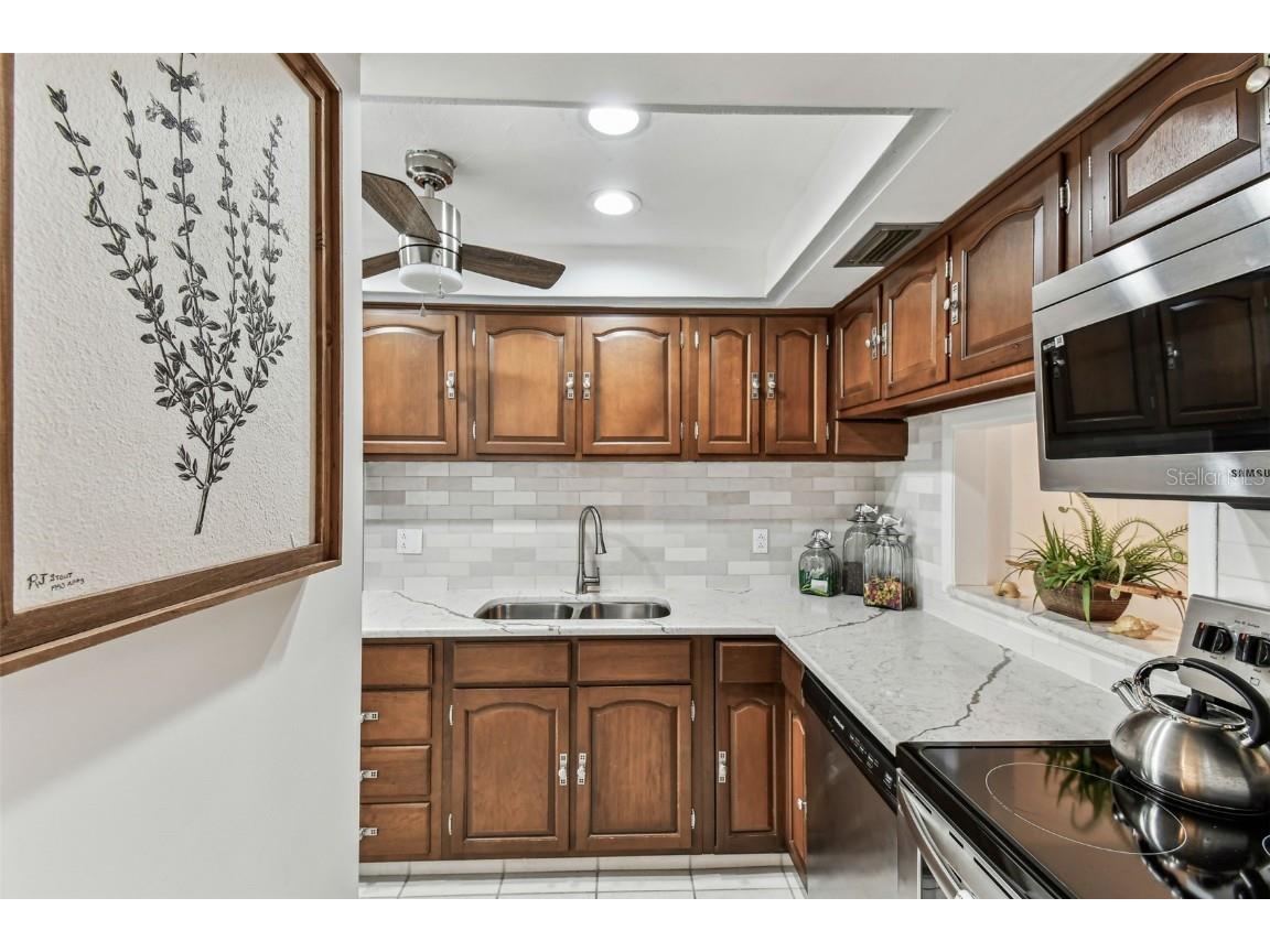 1 Boca Ciega Point Boulevard #310 Saint Petersburg FL 33708 - BOCA CIEGA BAY TB8387384 image6