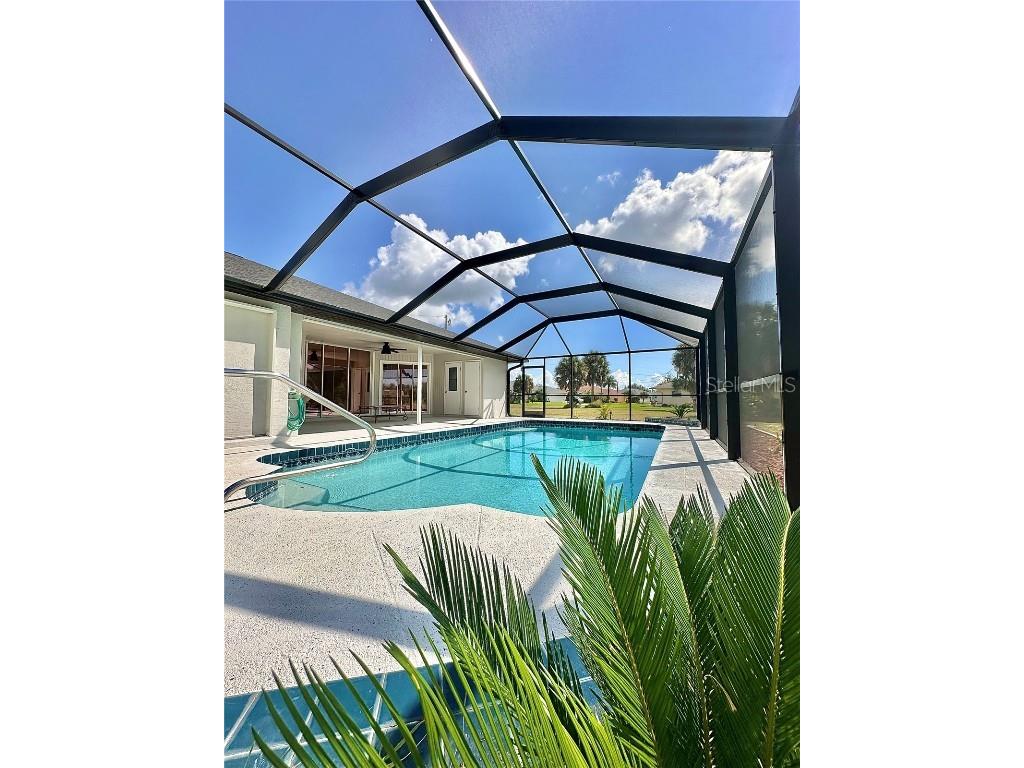 1 Clubhouse Road Rotonda West FL 33947 A4669497 image27