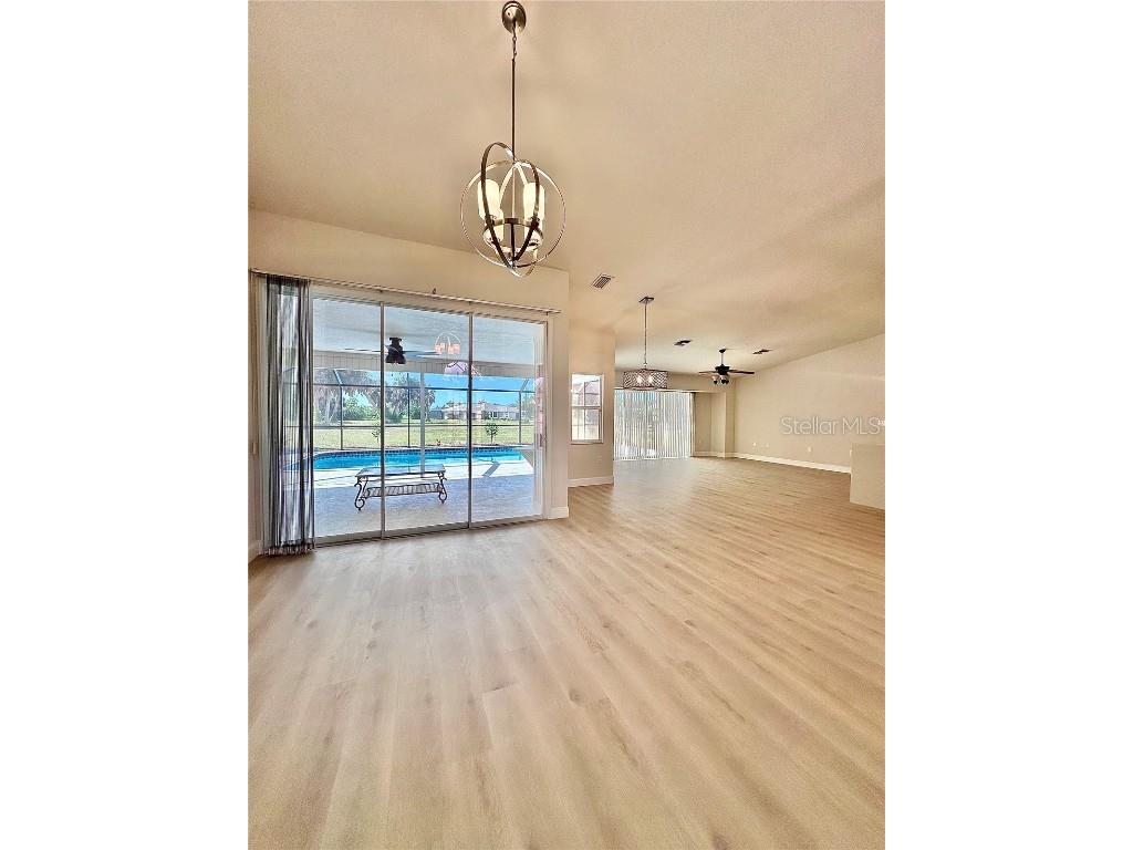 1 Clubhouse Road Rotonda West FL 33947 A4669497 image32