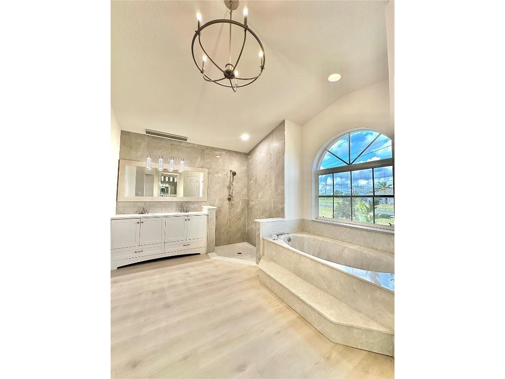 1 Clubhouse Road Rotonda West FL 33947 A4669497 image34