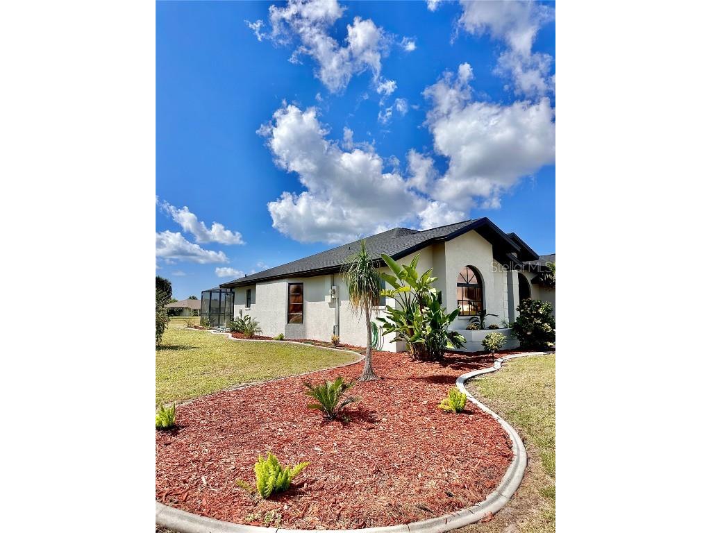 1 Clubhouse Road Rotonda West FL 33947 A4669497 image4