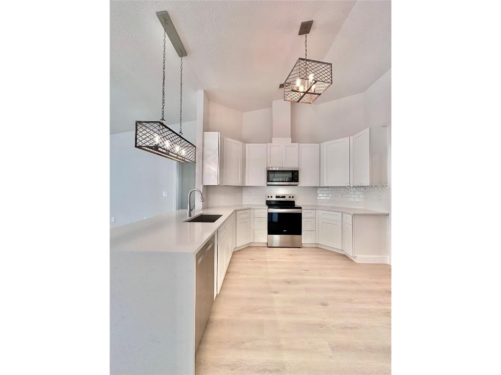 1 Clubhouse Road Rotonda West FL 33947 A4669497 image40