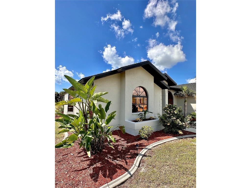 1 Clubhouse Road Rotonda West FL 33947 A4669497 image5