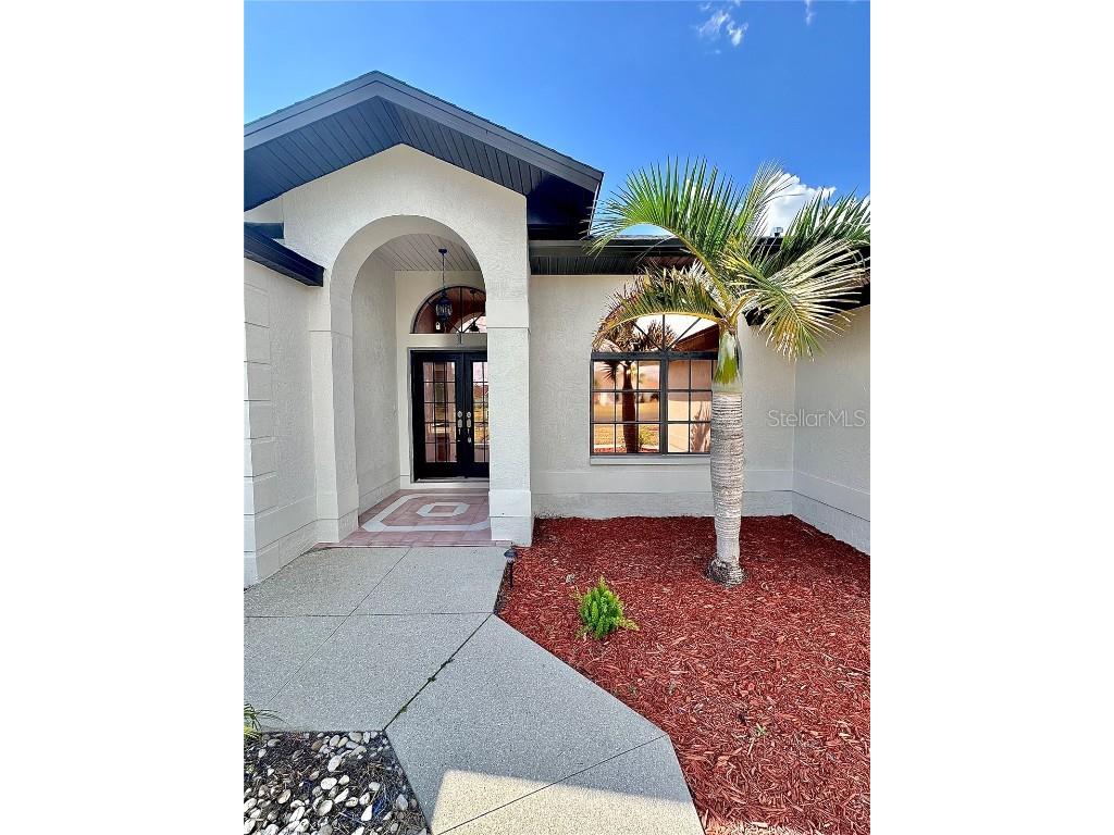 1 Clubhouse Road Rotonda West FL 33947 A4669497 image8