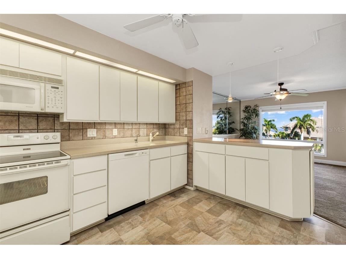 1 Colony Point Drive #3C Punta Gorda FL 33950 C7517287 image14