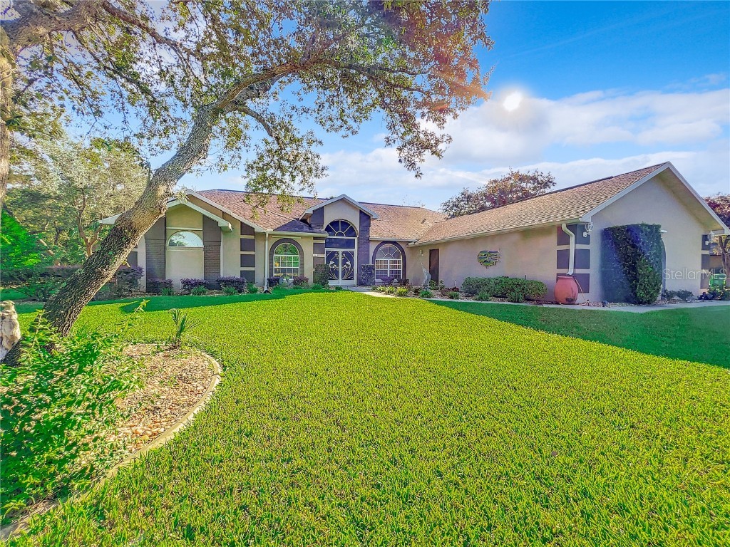 1 Cyclamen Court E Homosassa FL 34446 U8179523 image1