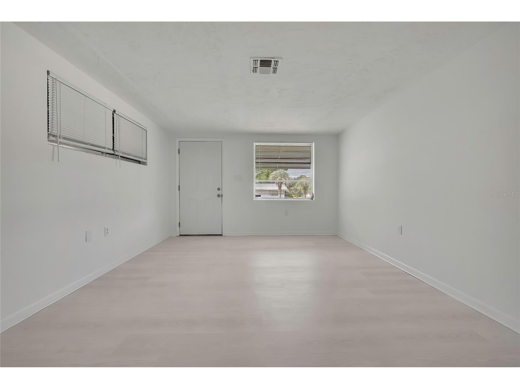1 E Murray Street Beverly Hills FL 34465 W7885388 image11