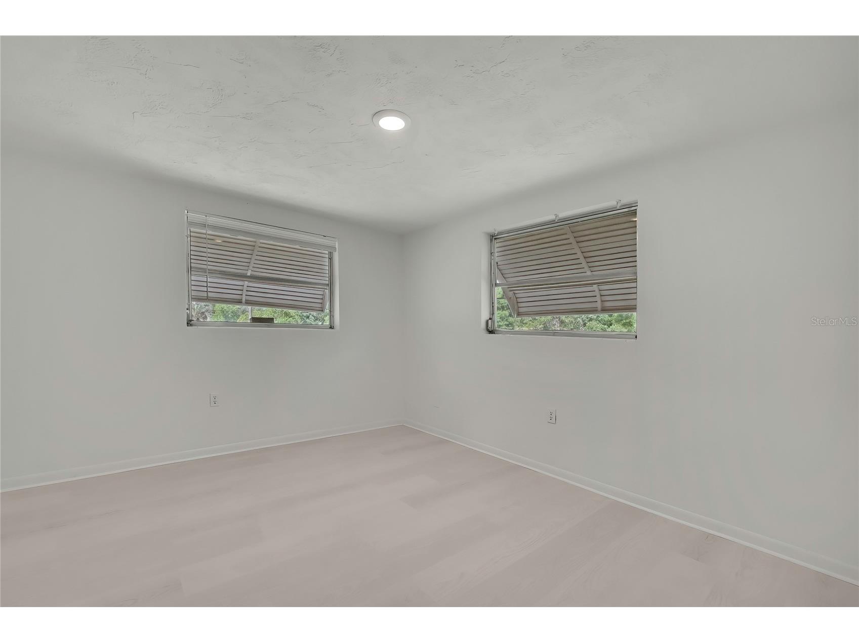 1 E Murray Street Beverly Hills FL 34465 W7885388 image13