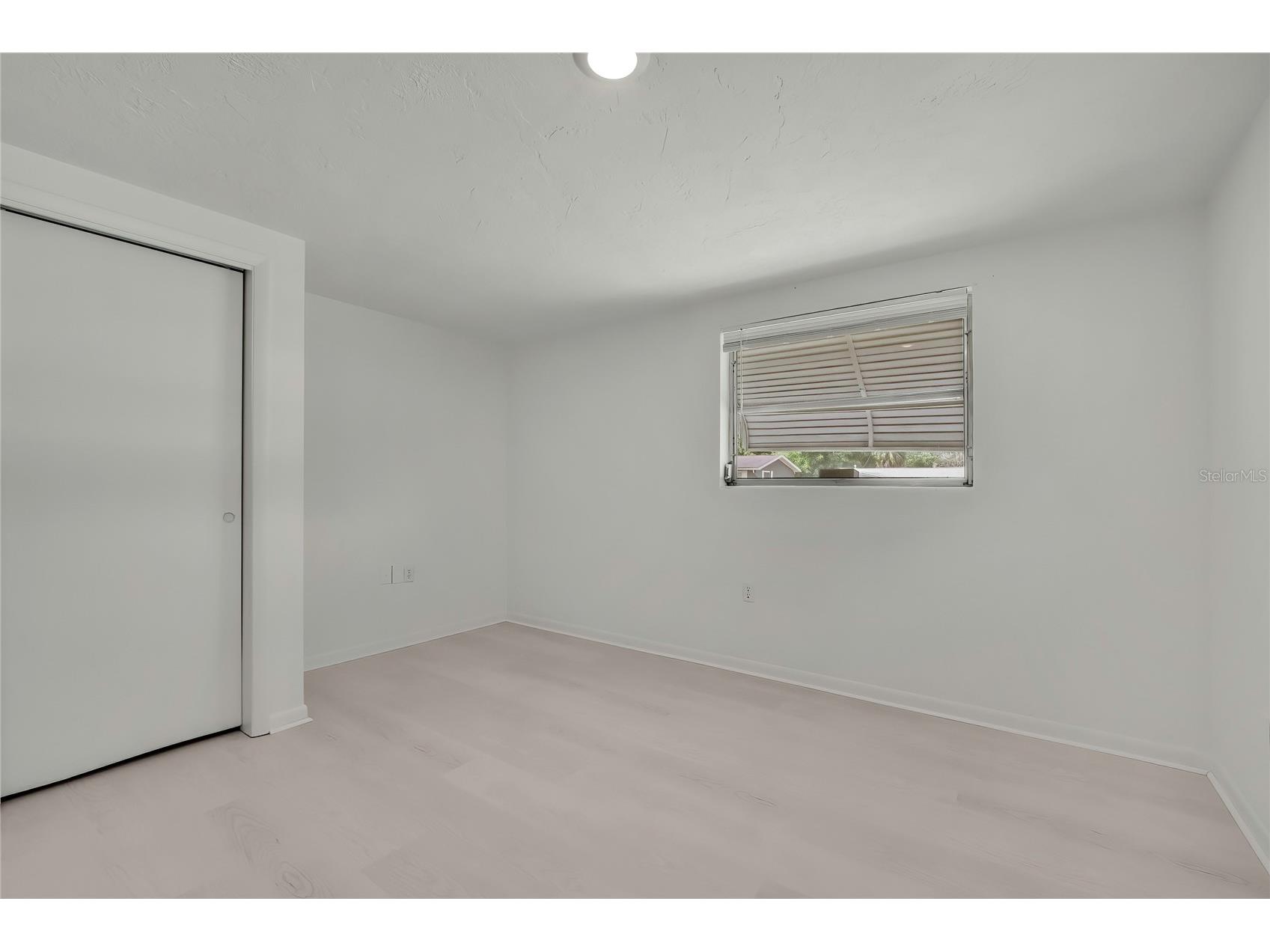 1 E Murray Street Beverly Hills FL 34465 W7885388 image14