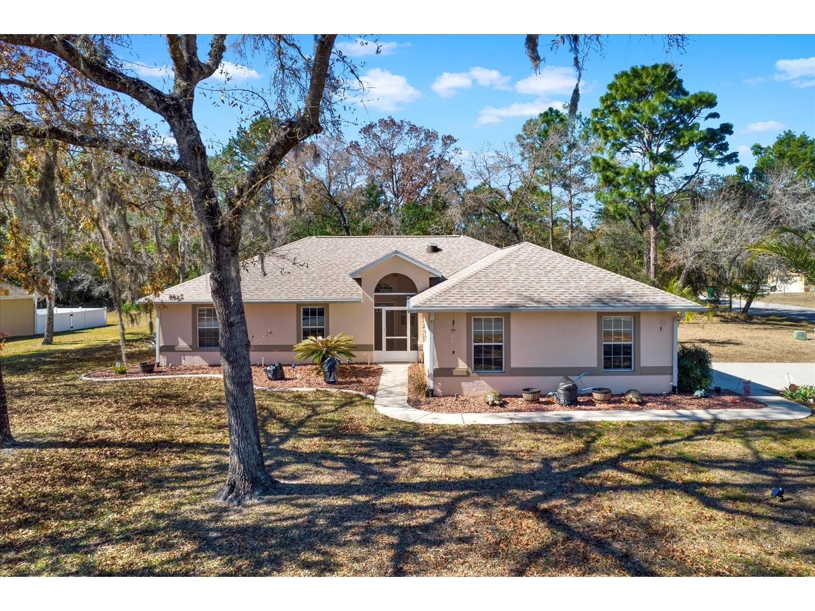 1 Gourds Court W Homosassa FL 34446 W7882554 image1