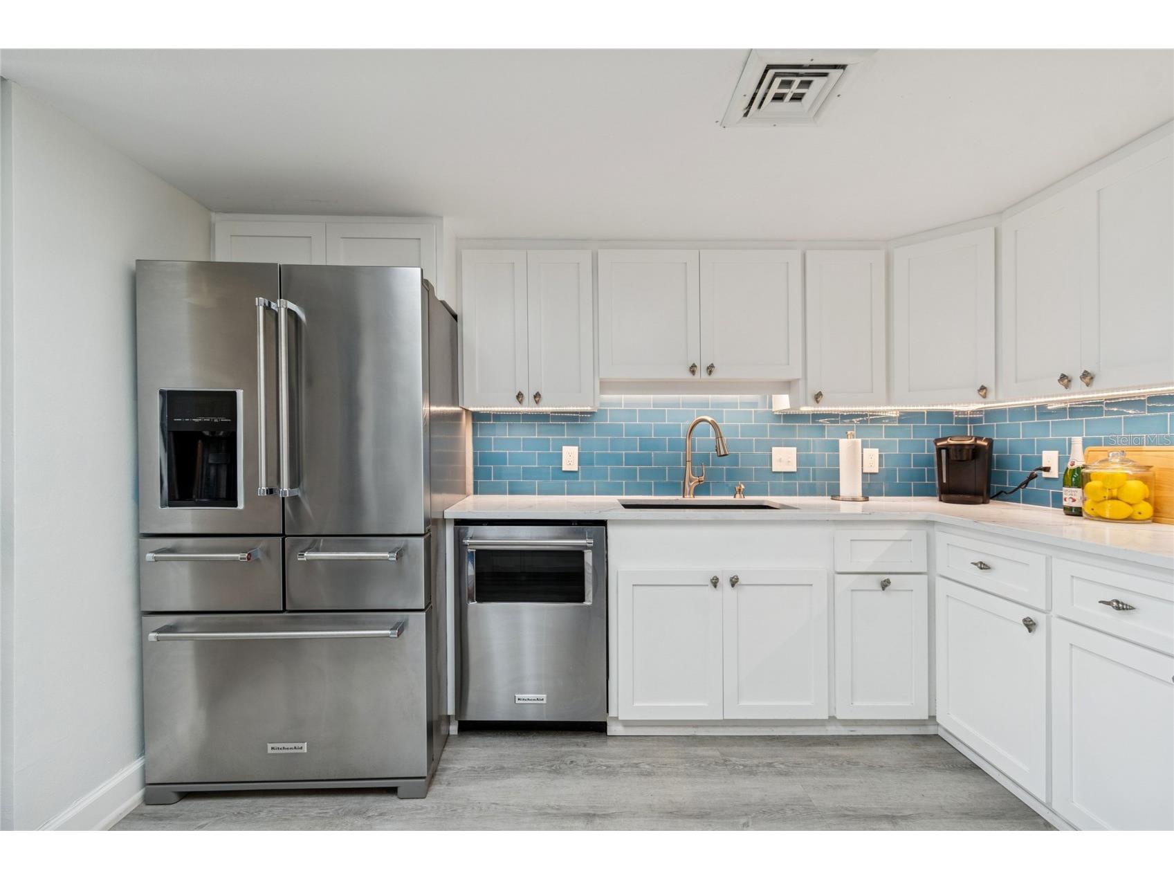 1 Key Capri #101E Treasure Island FL 33706 TB8457824 image18