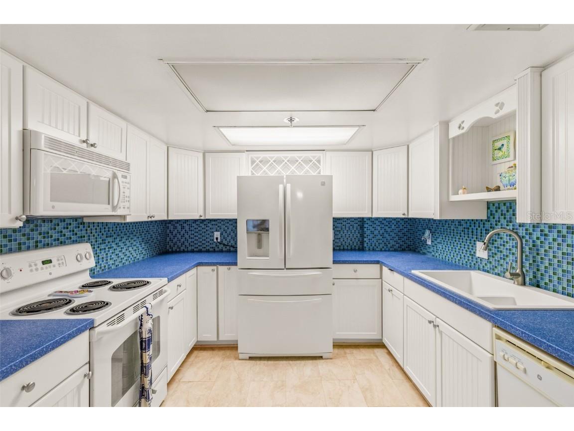 1 Key Capri #102E Treasure Island FL 33706 TB8432178 image10