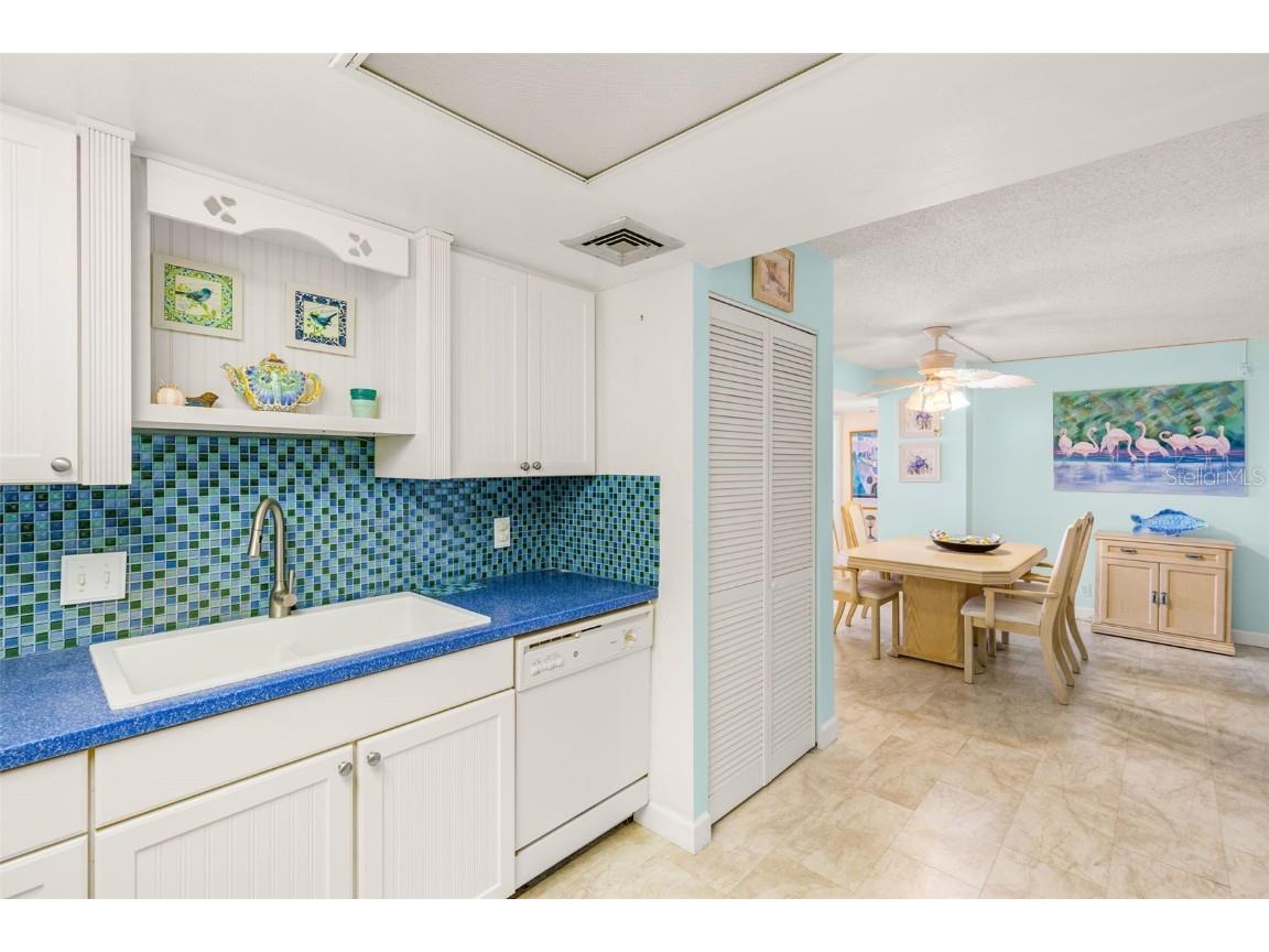 1 Key Capri #102E Treasure Island FL 33706 TB8432178 image14