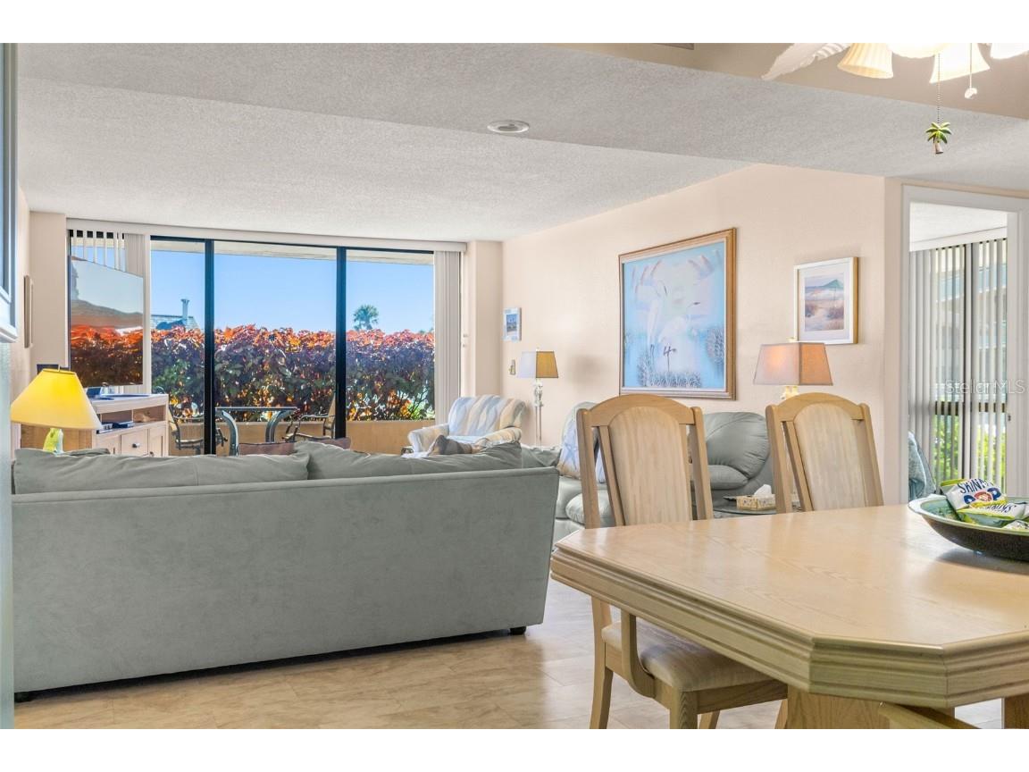 1 Key Capri #102E Treasure Island FL 33706 TB8432178 image17