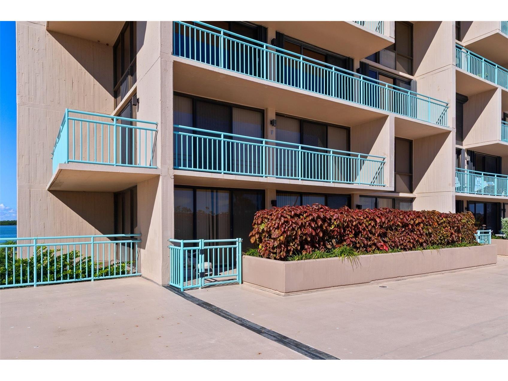 1 Key Capri #102E Treasure Island FL 33706 TB8489485 image5