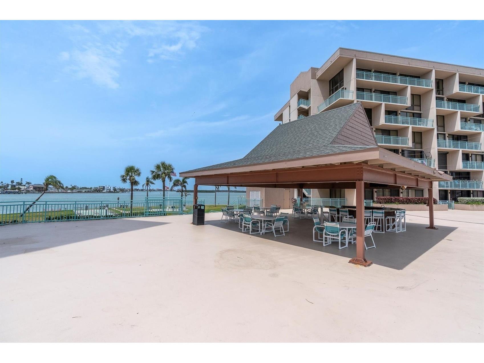1 Key Capri #102E Treasure Island FL 33706 TB8489485 image6