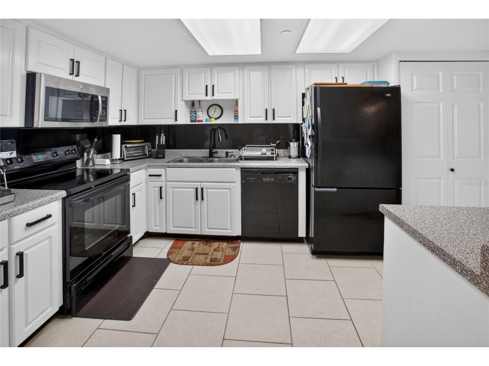 1 Key Capri #103E Treasure Island FL 33706 TB8495115 image8