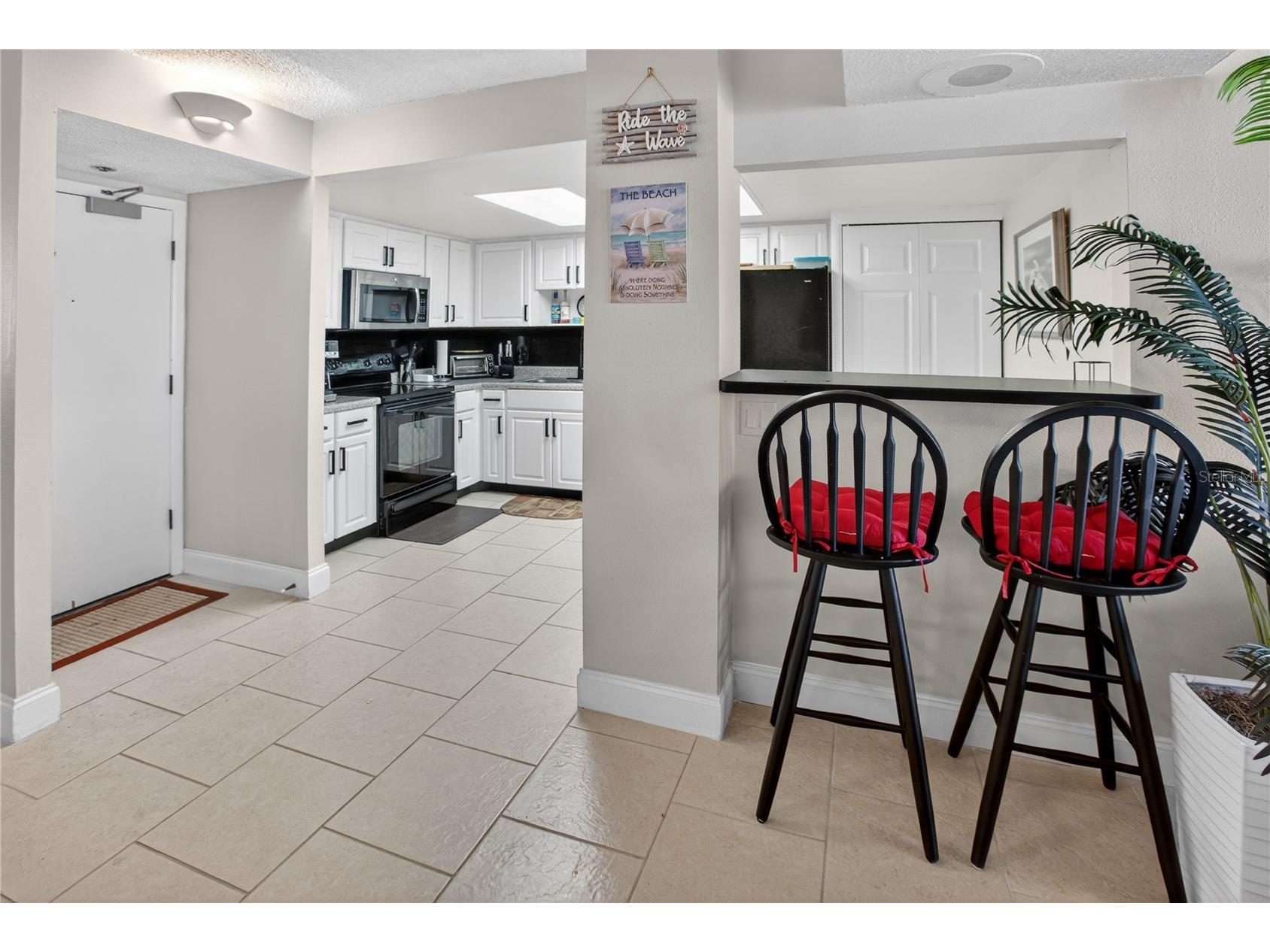 1 Key Capri #103E Treasure Island FL 33706 TB8495115 image9