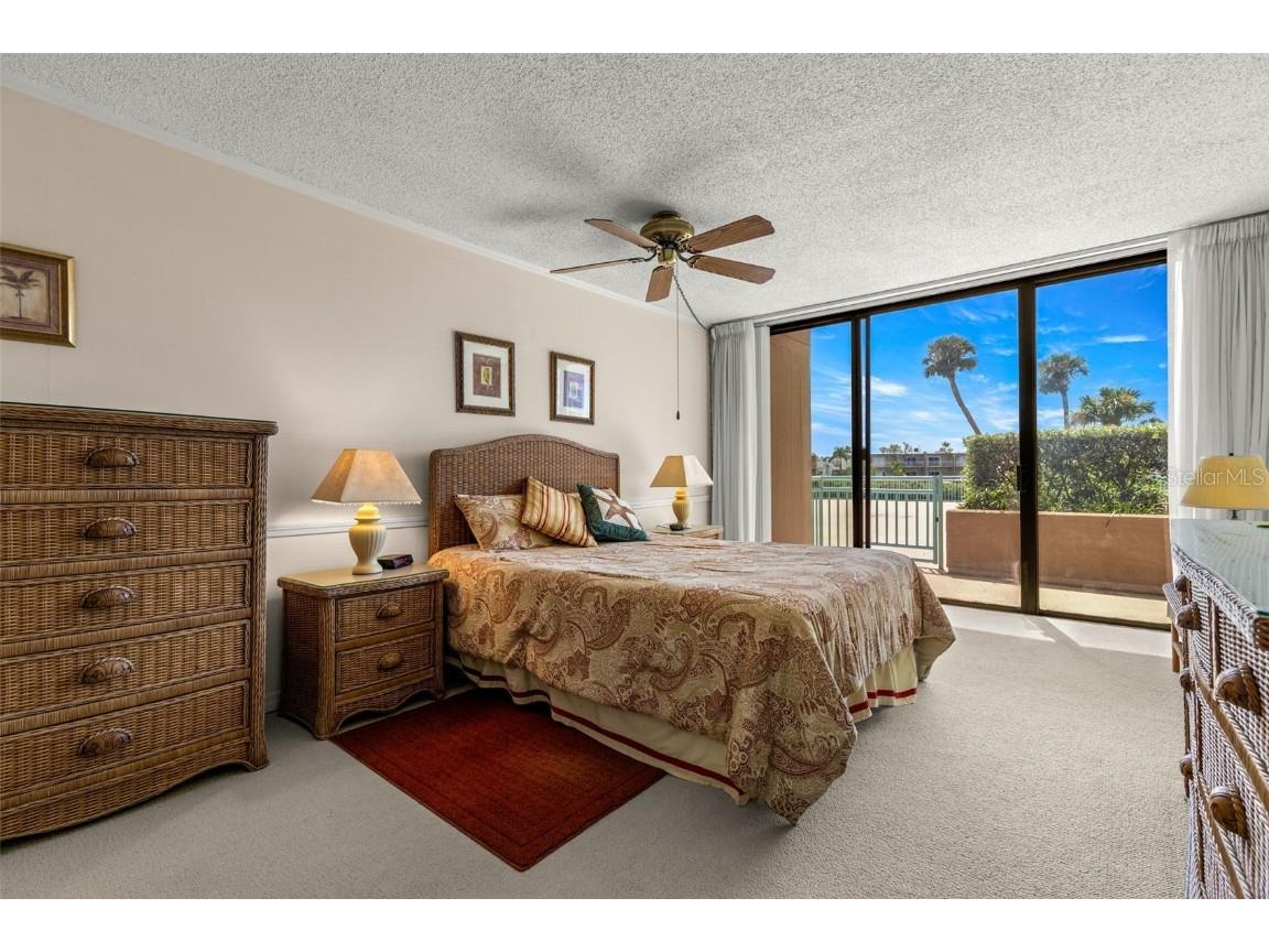 1 Key Capri #104E Treasure Island FL 33706 TB8426789 image17