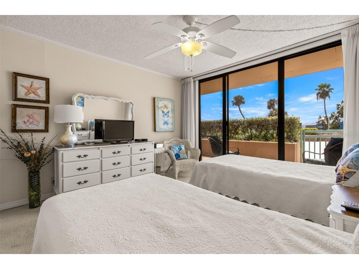 1 Key Capri #104E Treasure Island FL 33706 TB8426789 image25