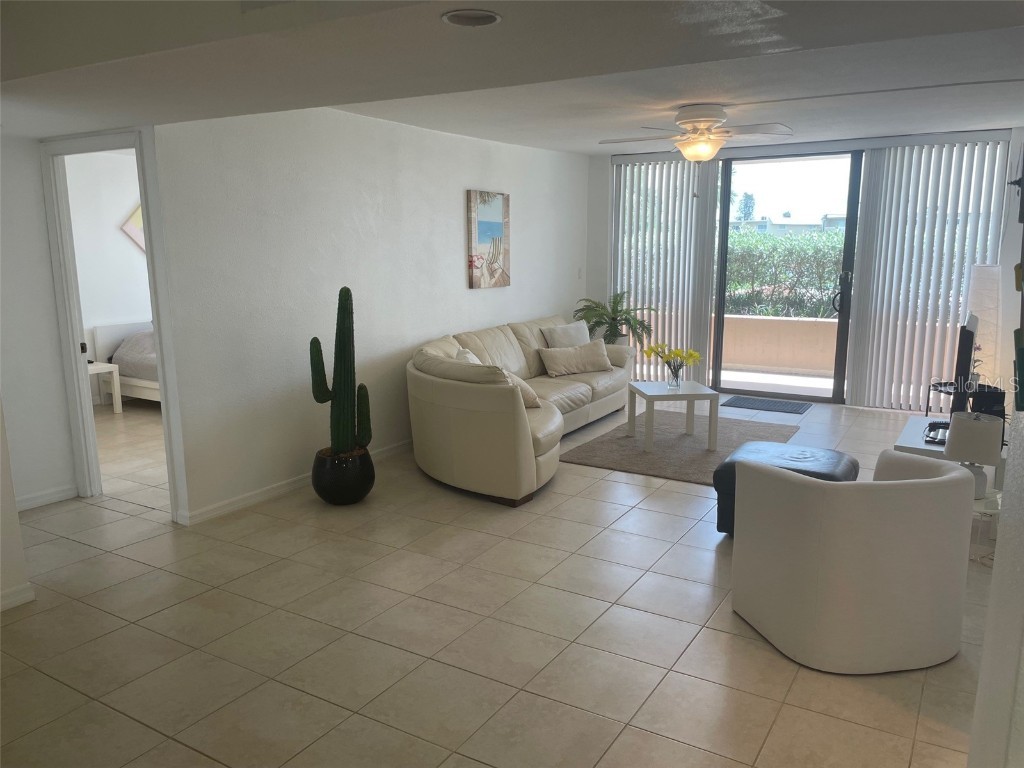 1 Key Capri #104W Treasure Island FL 33706 A4659475 image14