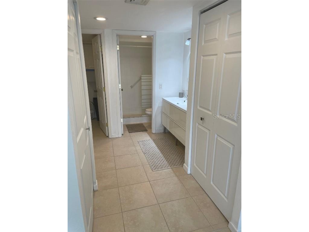 1 Key Capri #104W Treasure Island FL 33706 A4659475 image20