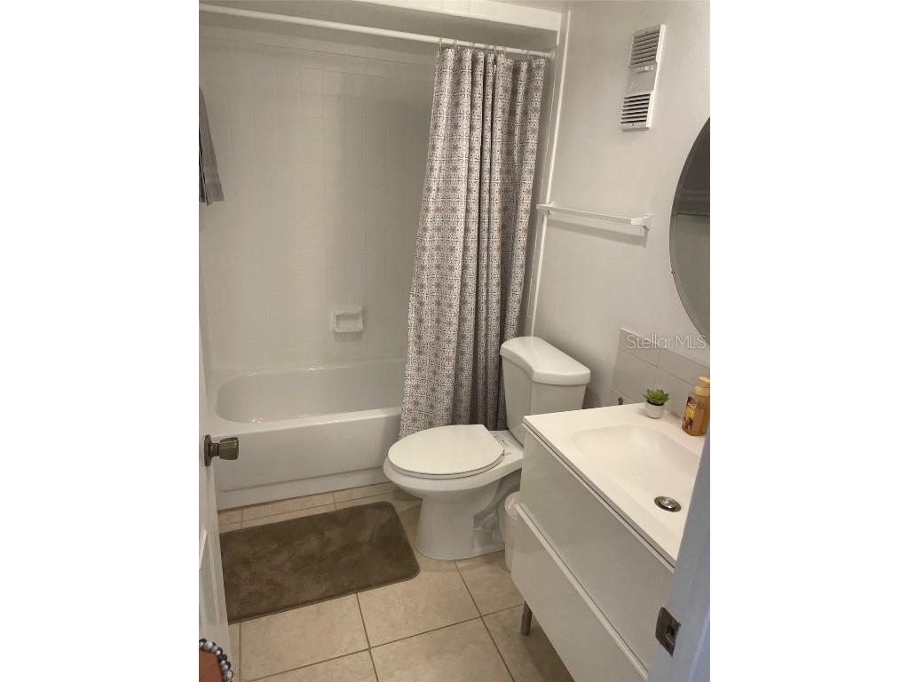 1 Key Capri #104W Treasure Island FL 33706 A4659475 image28