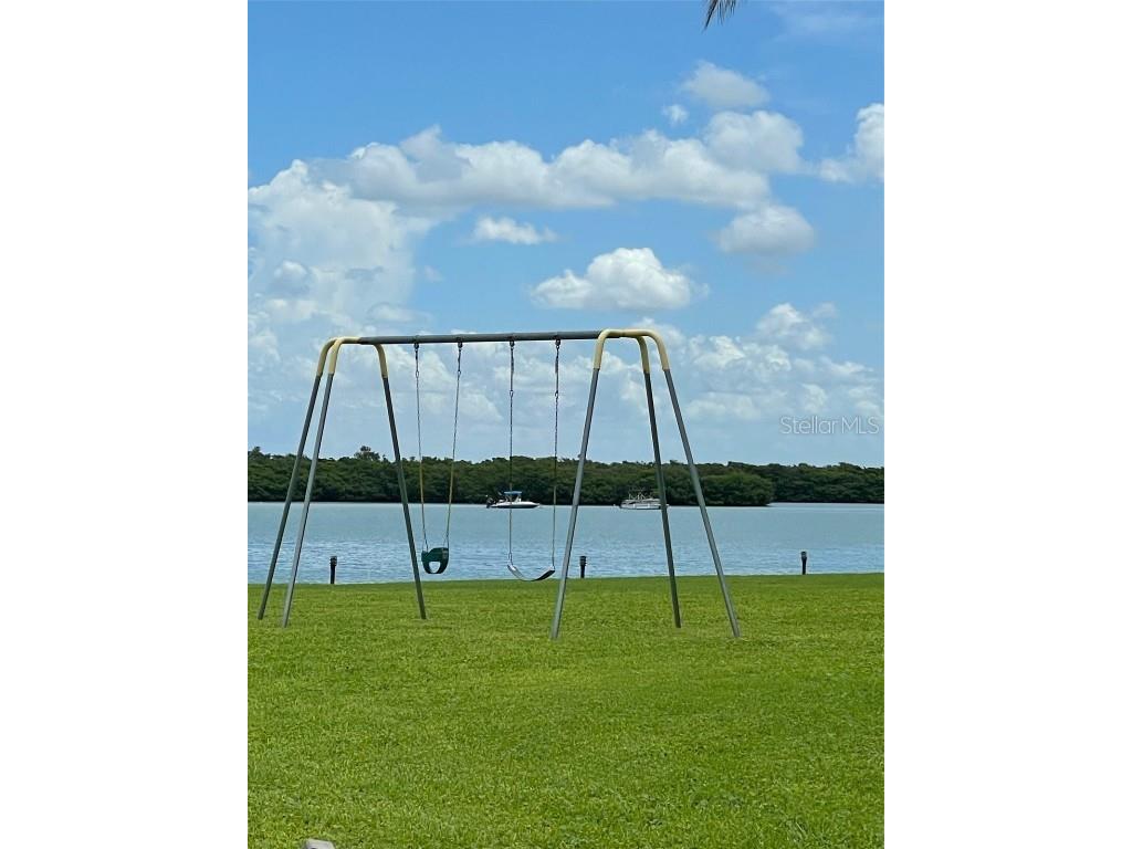 1 Key Capri #104W Treasure Island FL 33706 A4659475 image37