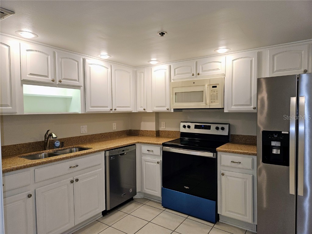 1 Key Capri #112E Treasure Island FL 33706 - BOCA CIEGA BAY TB8443380 image11