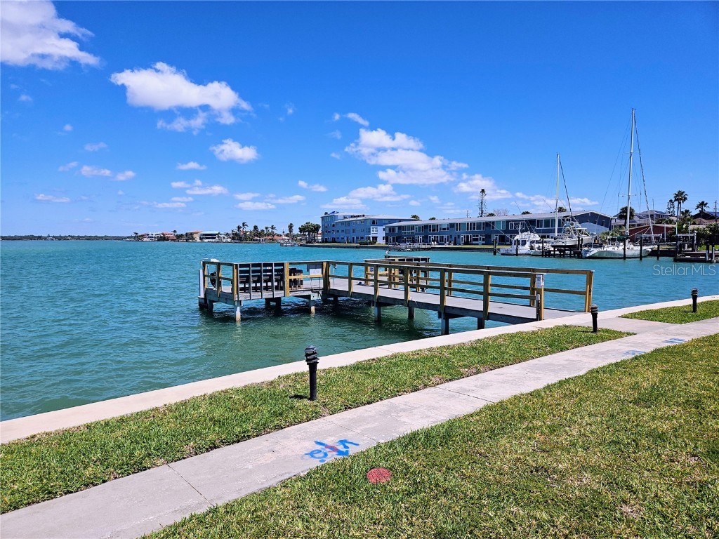 1 Key Capri #112E Treasure Island FL 33706 - BOCA CIEGA BAY TB8443380 image36