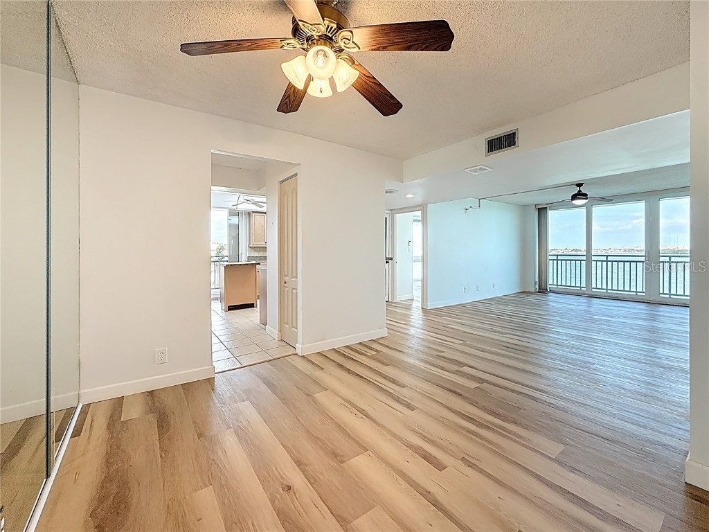 1 Key Capri #201E Treasure Island FL 33706 TB8439821 image32