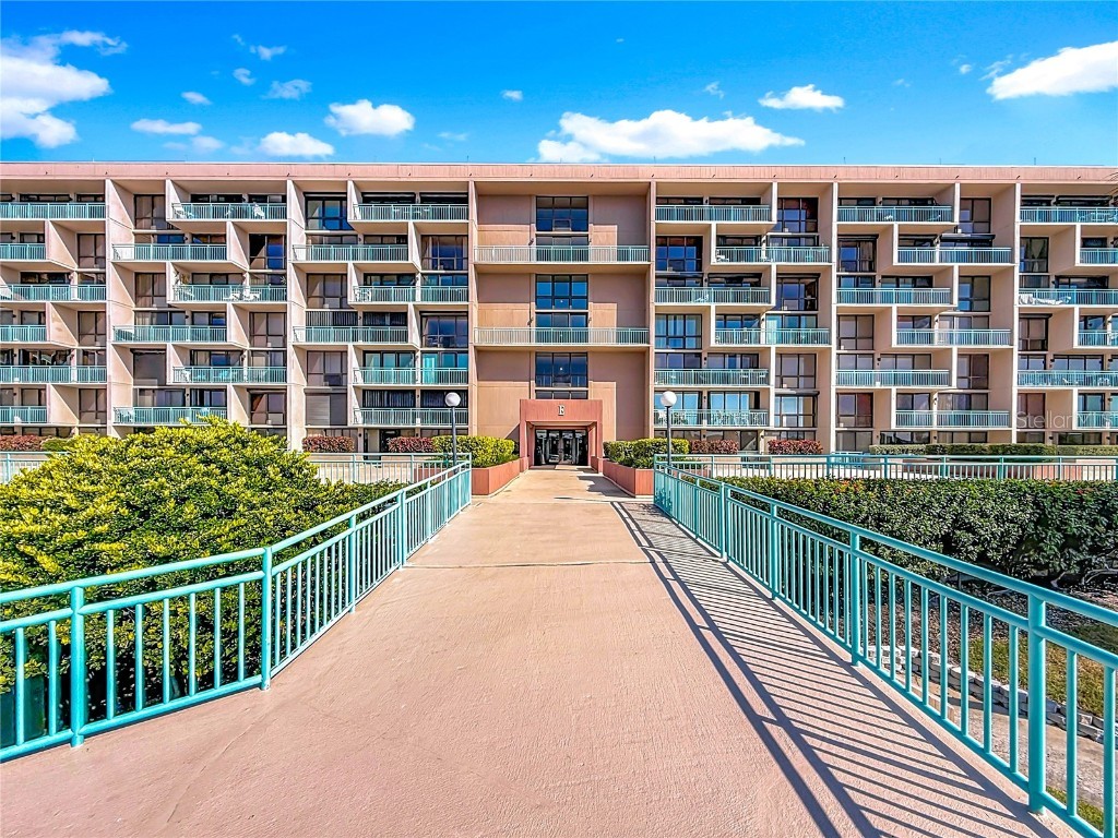 1 Key Capri #201E Treasure Island FL 33706 TB8439821 image5