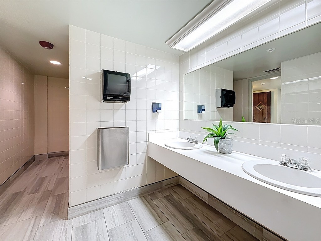 1 Key Capri #201E Treasure Island FL 33706 TB8439821 image73