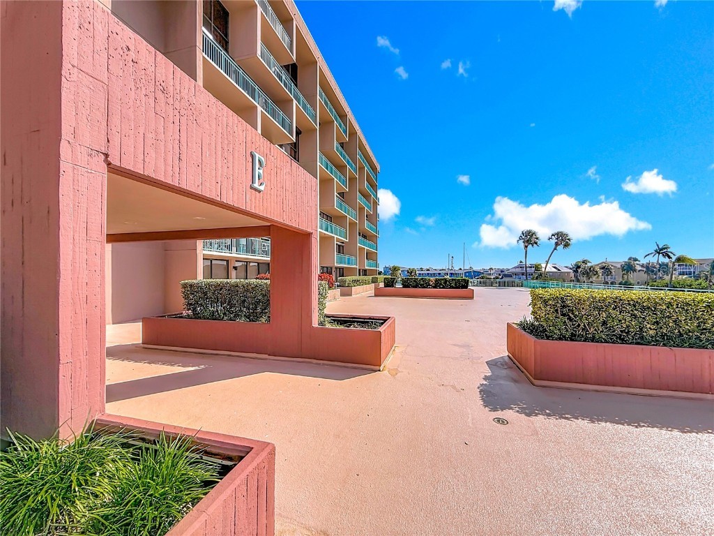 1 Key Capri #201E Treasure Island FL 33706 TB8439821 image78