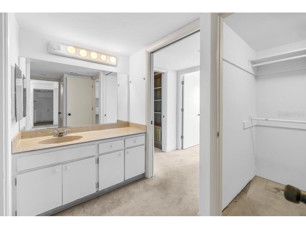 1 Key Capri #209E Treasure Island FL 33706 - BOCA CIEGA BAY TB8515491 image16