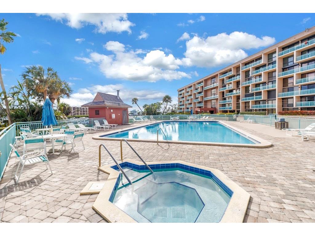 1 Key Capri #209E Treasure Island FL 33706 - BOCA CIEGA BAY TB8515491 image24