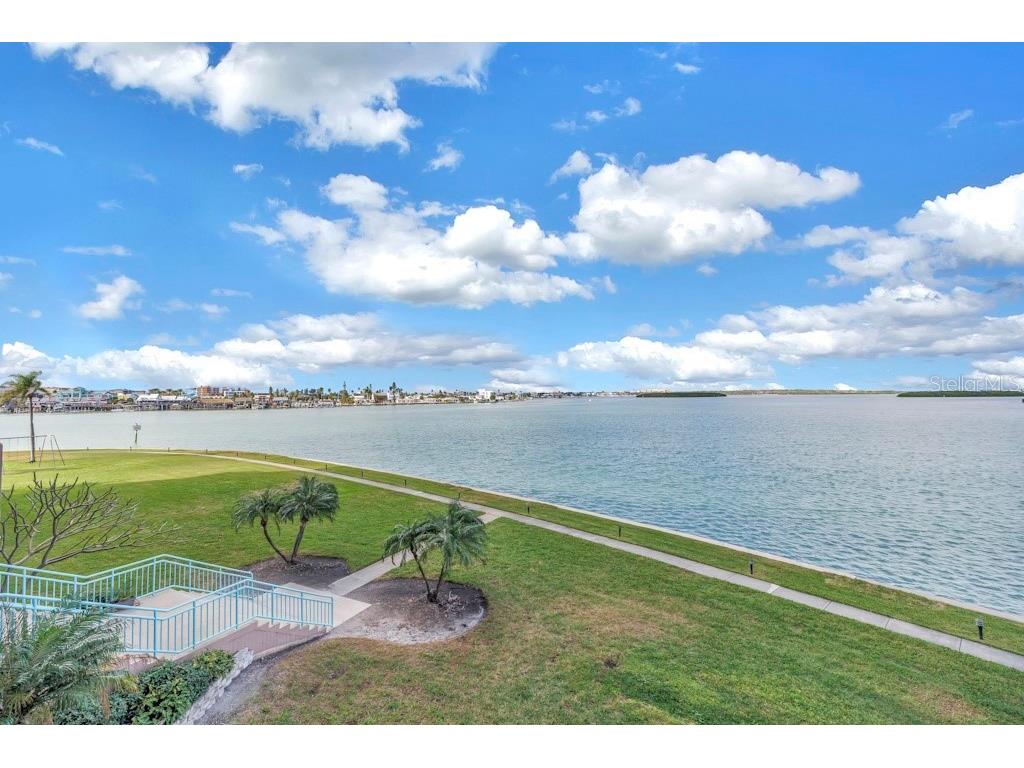 1 Key Capri #209E Treasure Island FL 33706 - BOCA CIEGA BAY TB8515491 image6