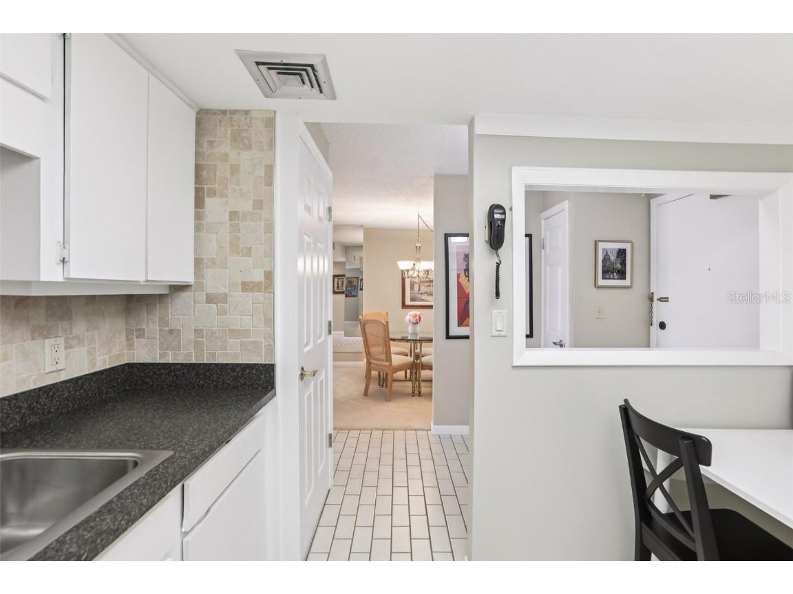 1 Key Capri #302E Treasure Island FL 33706 TB8400239 image11