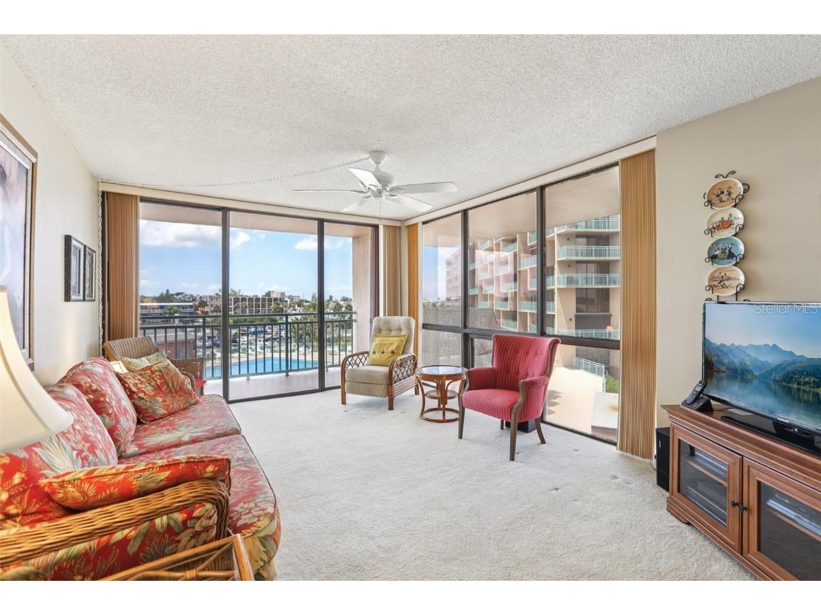 1 Key Capri #302E Treasure Island FL 33706 TB8400239 image13